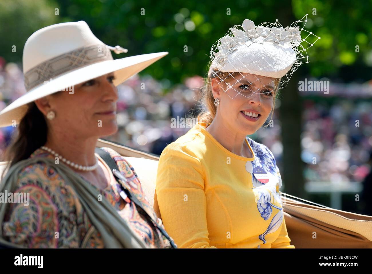 Princess Beatrice (right) arrives by carriage arrive in the royal ...