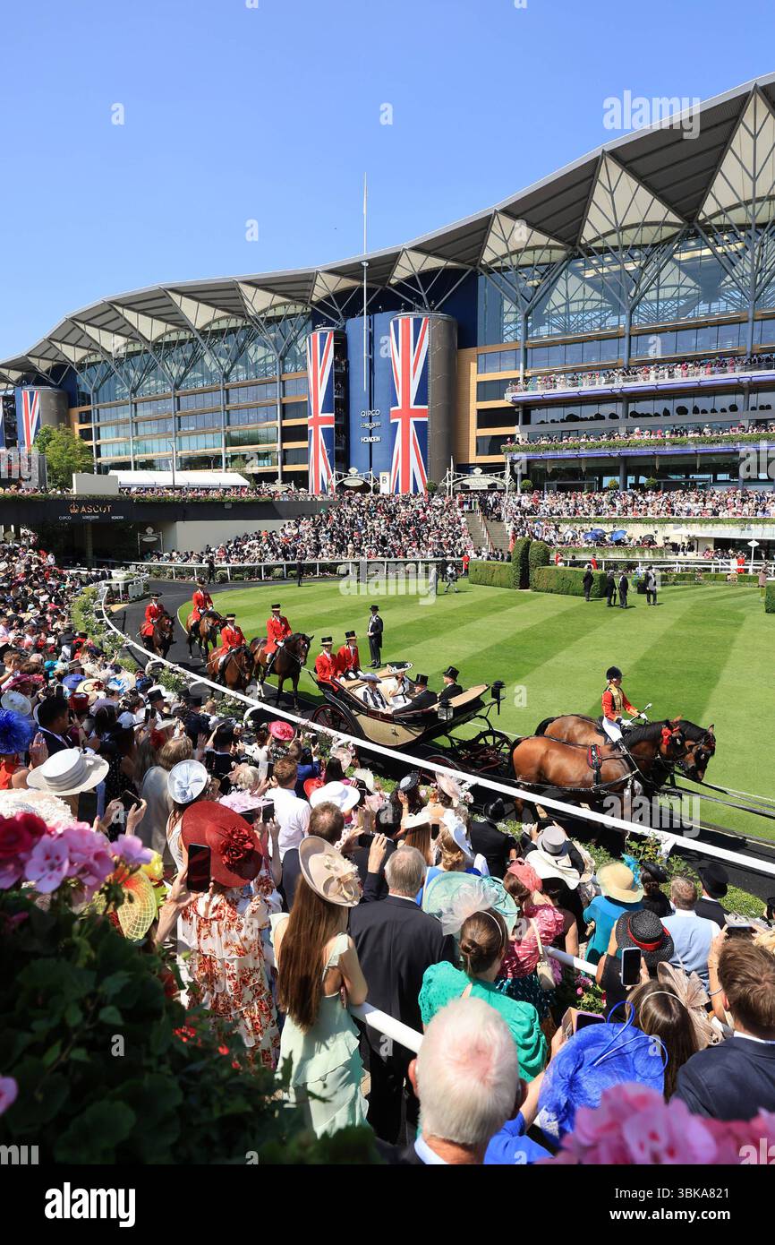 19 06 2025 Ascot Windsor GBR Royal Procession Arriving At The 19-06-2025-ascot-windsor-gbr-royal-procession-arriving-at-the