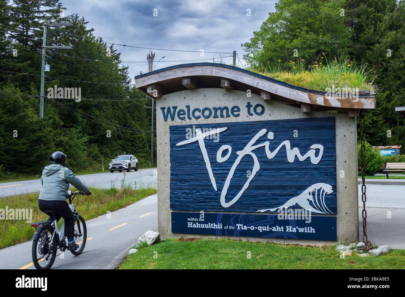 Entry sign by visitor center, Tofino, Pacific Rim National Park ...