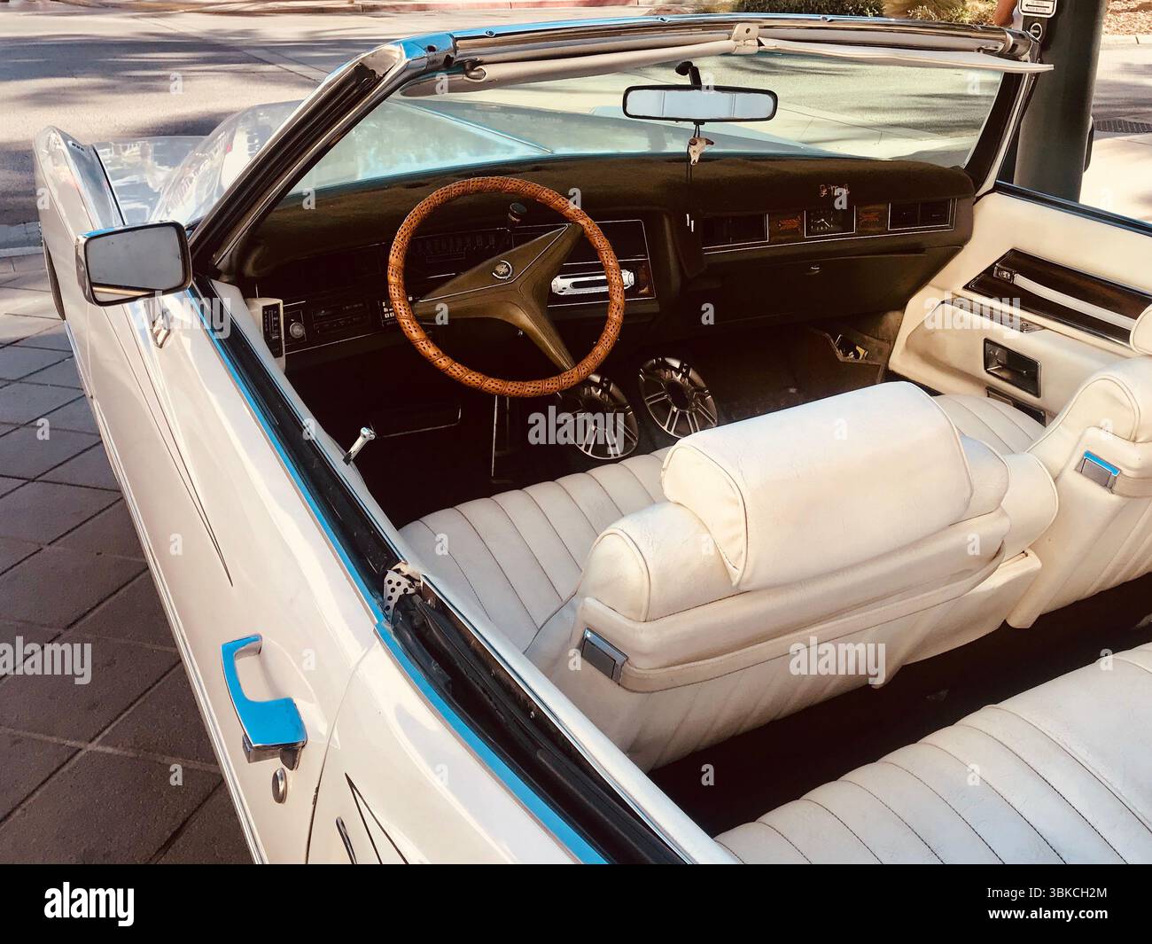 Oldtimer las vegas strip hi-res stock photography and images - Alamy