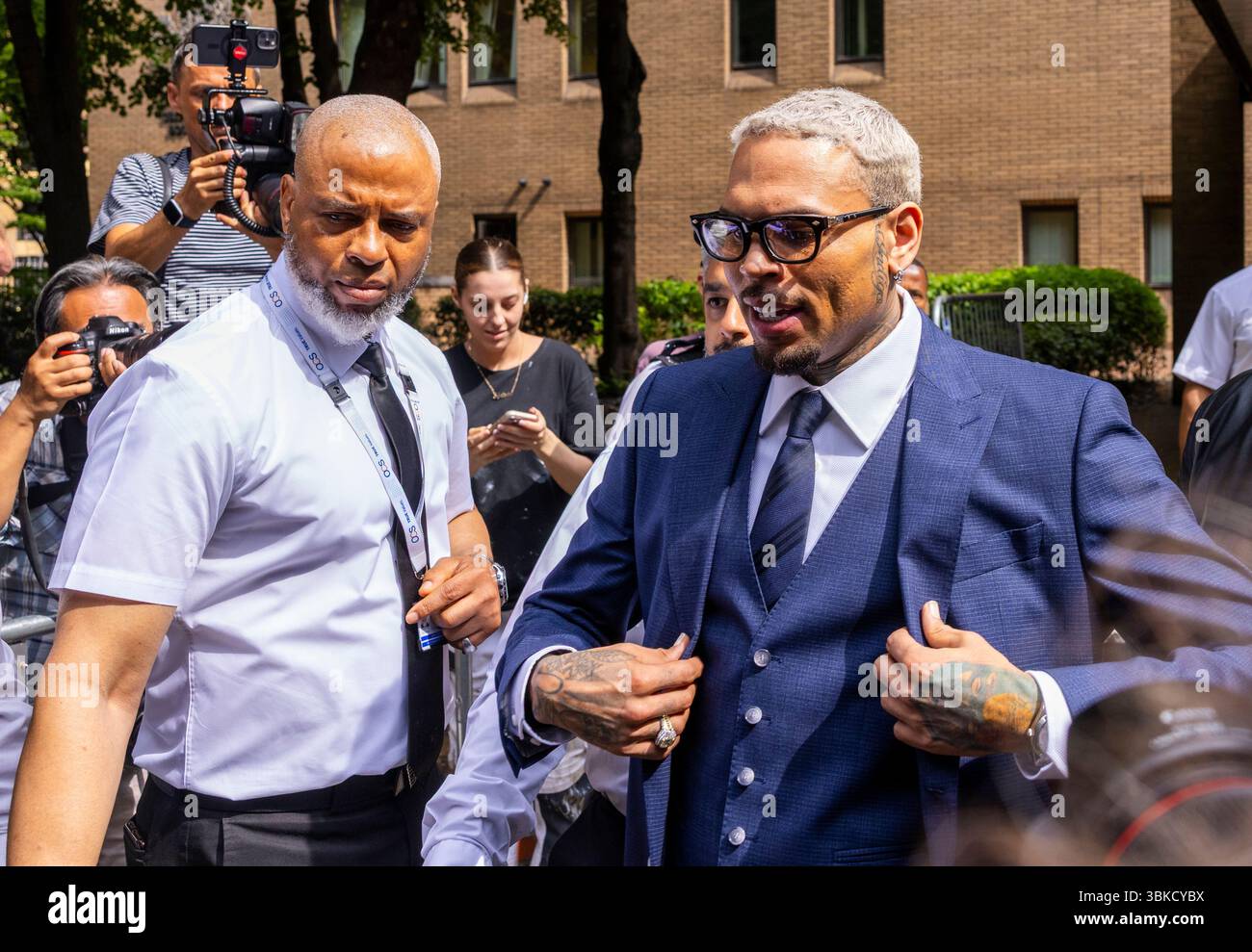 Chris brown hires stock photography and images Alamy
