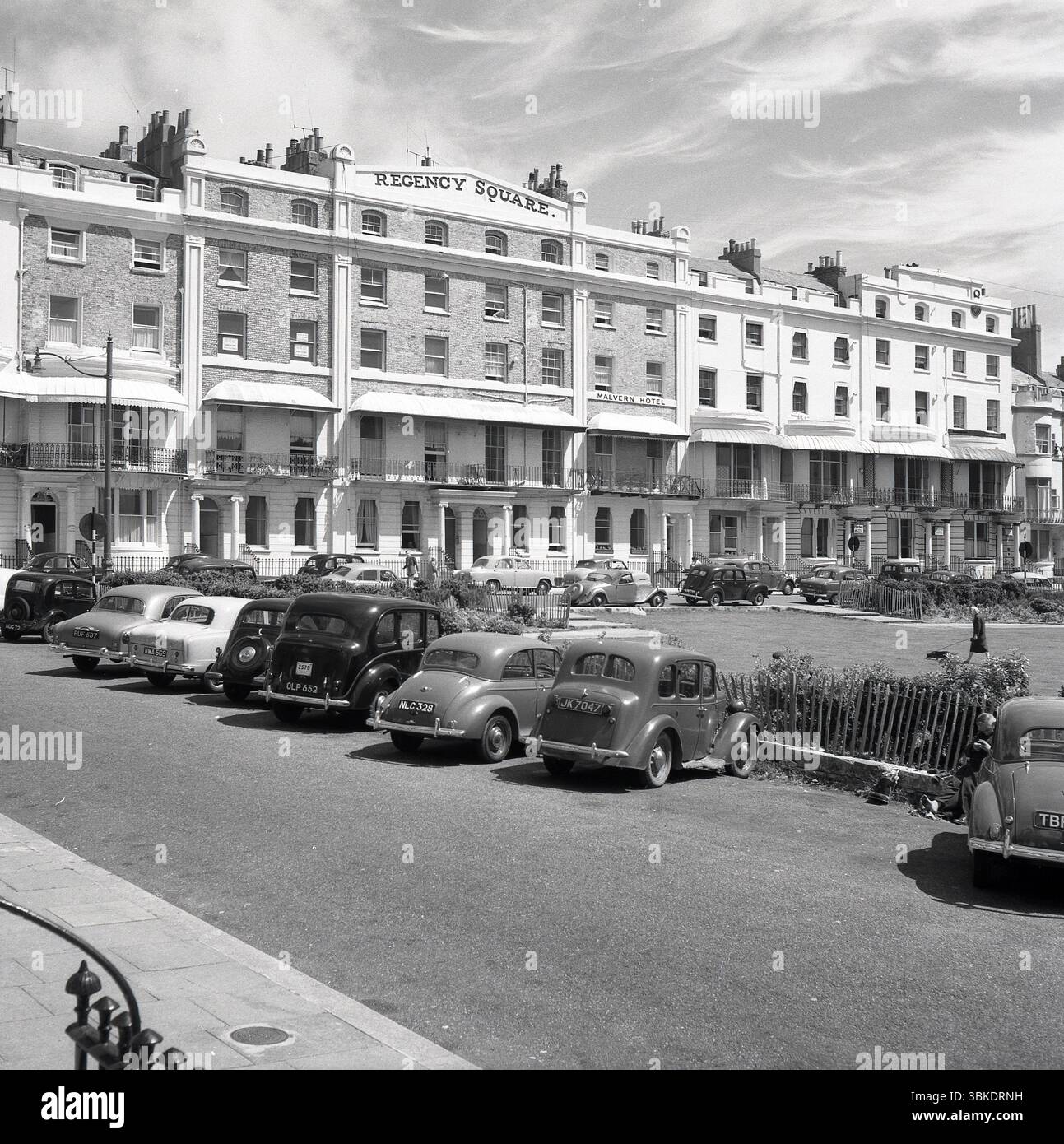 1900's　Brighton No.150 Queen Mill 残り1点 Queen's Road, Brighton, England - very early 1900s - PICRYL