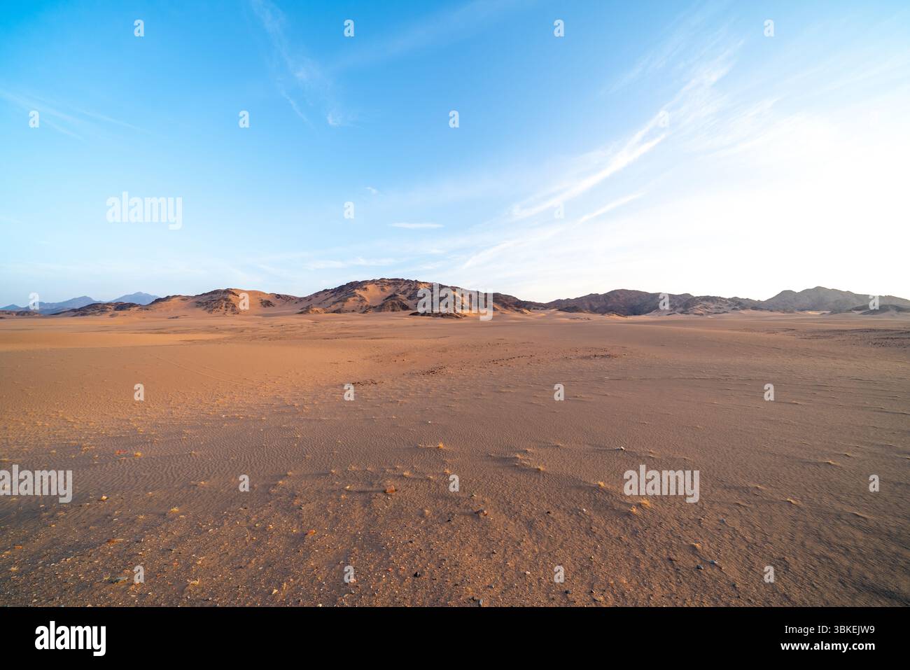 Saudi arabia road from medinah hi-res stock photography and images - Alamy