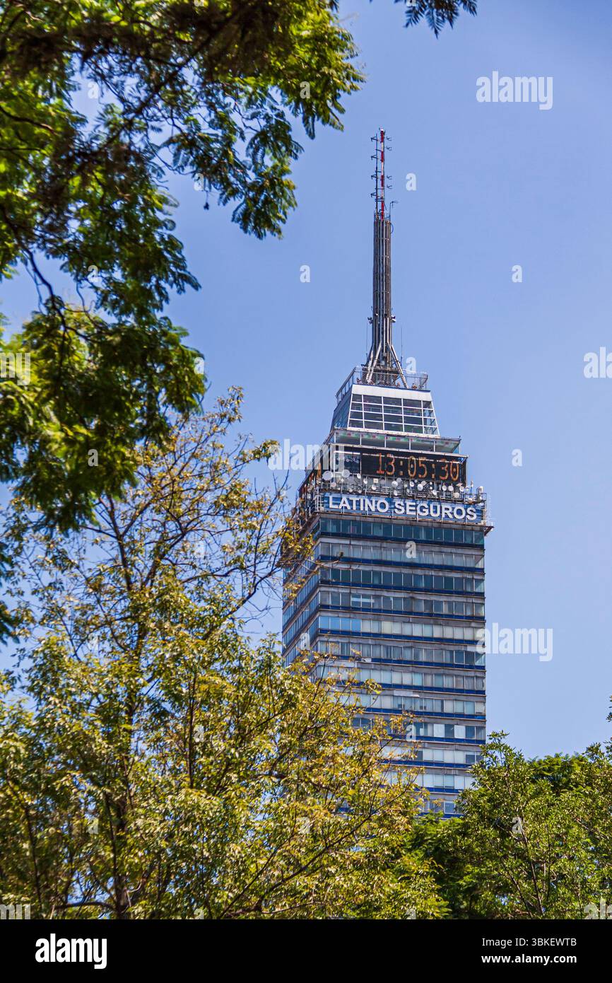 Landmark tower torre latinoamericana hi-res stock photography and ...