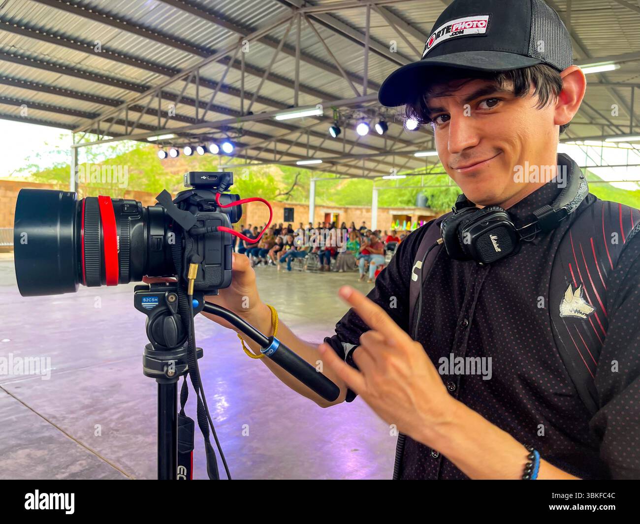 Heriberto Verduzco Canon R3, Canon R1, Canon R5, Marrk II, FX 30, Photography camera, video camera, camera lenses, Canon, Sony, Godox flash, Go Pro, production staff, tripod, monopod, Think Tank Photo, Manfrotto, Lowepro, 400 mm,. 500 mm long lens, Miami, Ronin, DJI, drone, mac book pro Hermosillo, Marlins FL USA...(Photo Luis Gutierrez/ Norte Photo)   Canon R3, Canon R1, Canon R5, Marrk II, FX 30, Camara de fotografia, camara de video, lentes de camara, Canon, Sony,  flash Godox , Go Pro, staff de producion, tripie, mono pie, Think Tank Photo, Manfrotto, Lowepro , 400 mm,. 500 mm lente largo Stock Photo