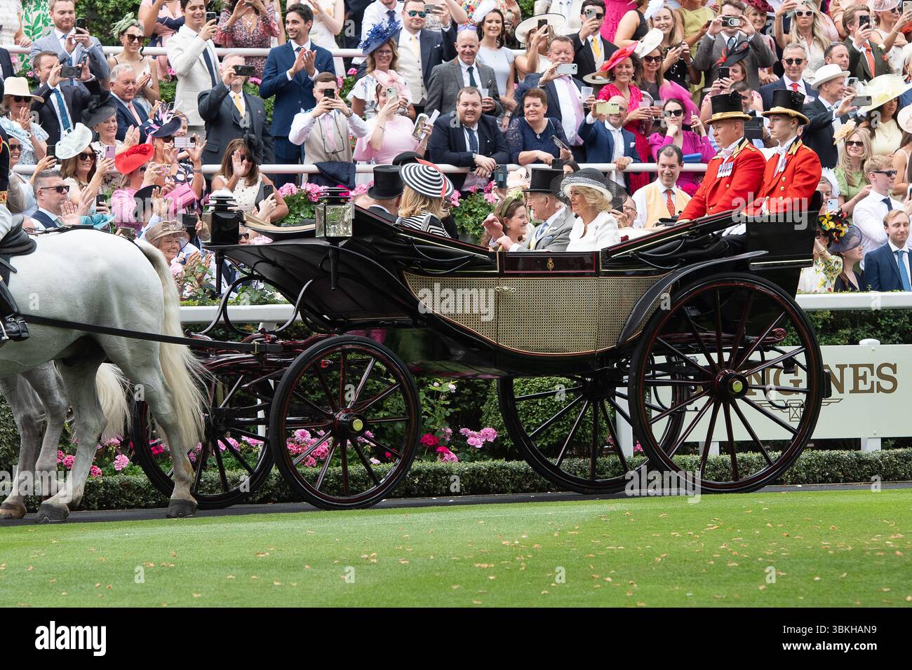 Ascot, Berkshire, UK. 21st June, 2025. The King and The Queen arriving ...