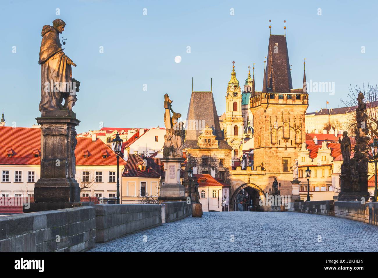 prague-s-old-town-charles-bridge-statues-and-medieval-towers-at
