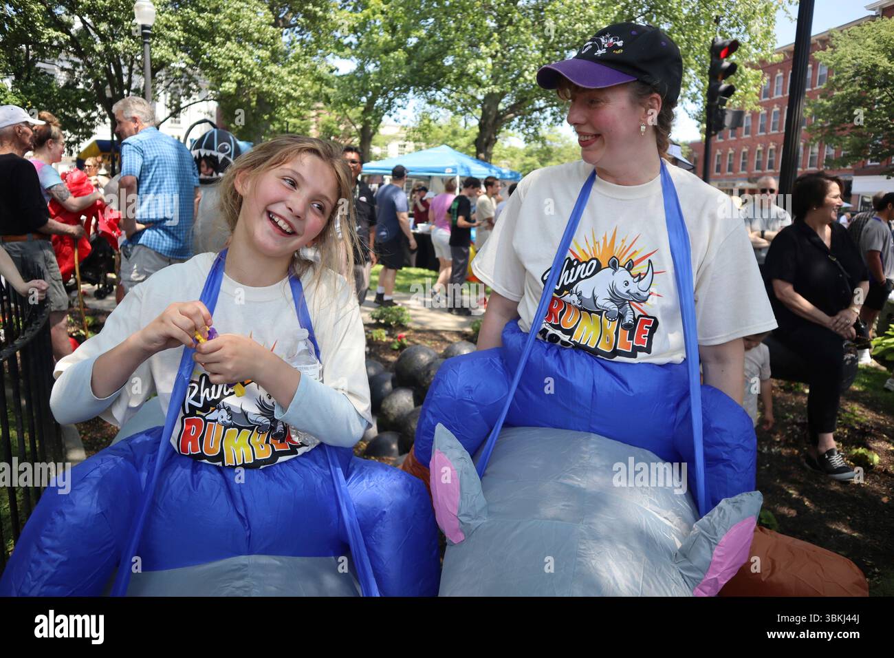 Juniper Thurston, right, and 9-year-old daughter Madison Christgau ...