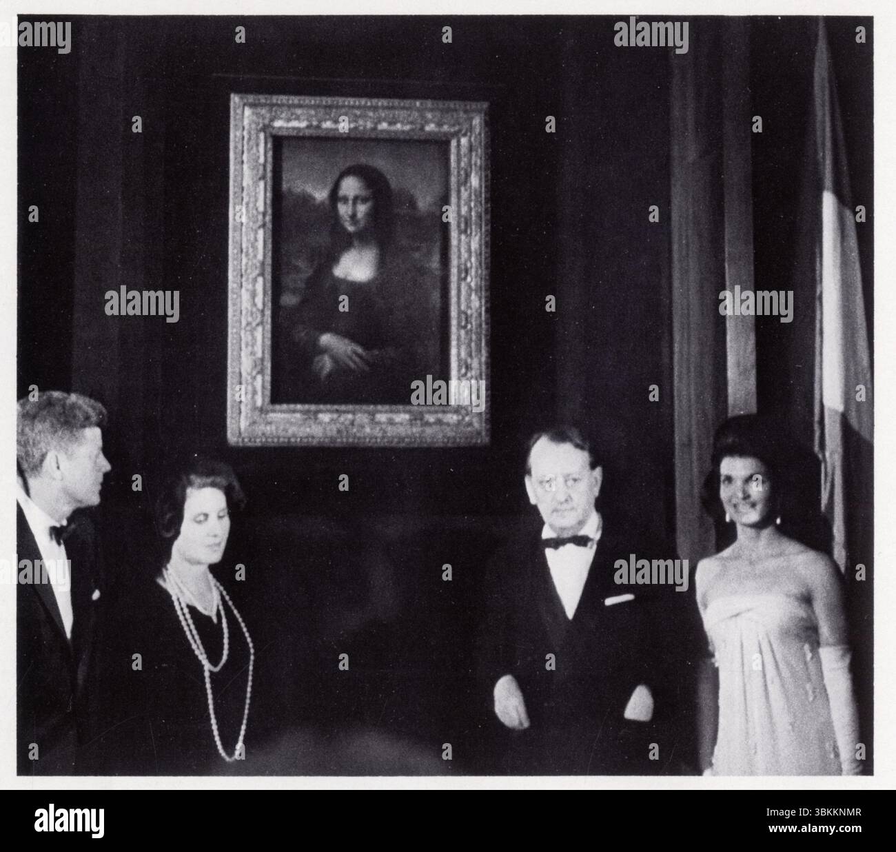 La joconde au louvre hi-res stock photography and images - Alamy, image size:1300x1236