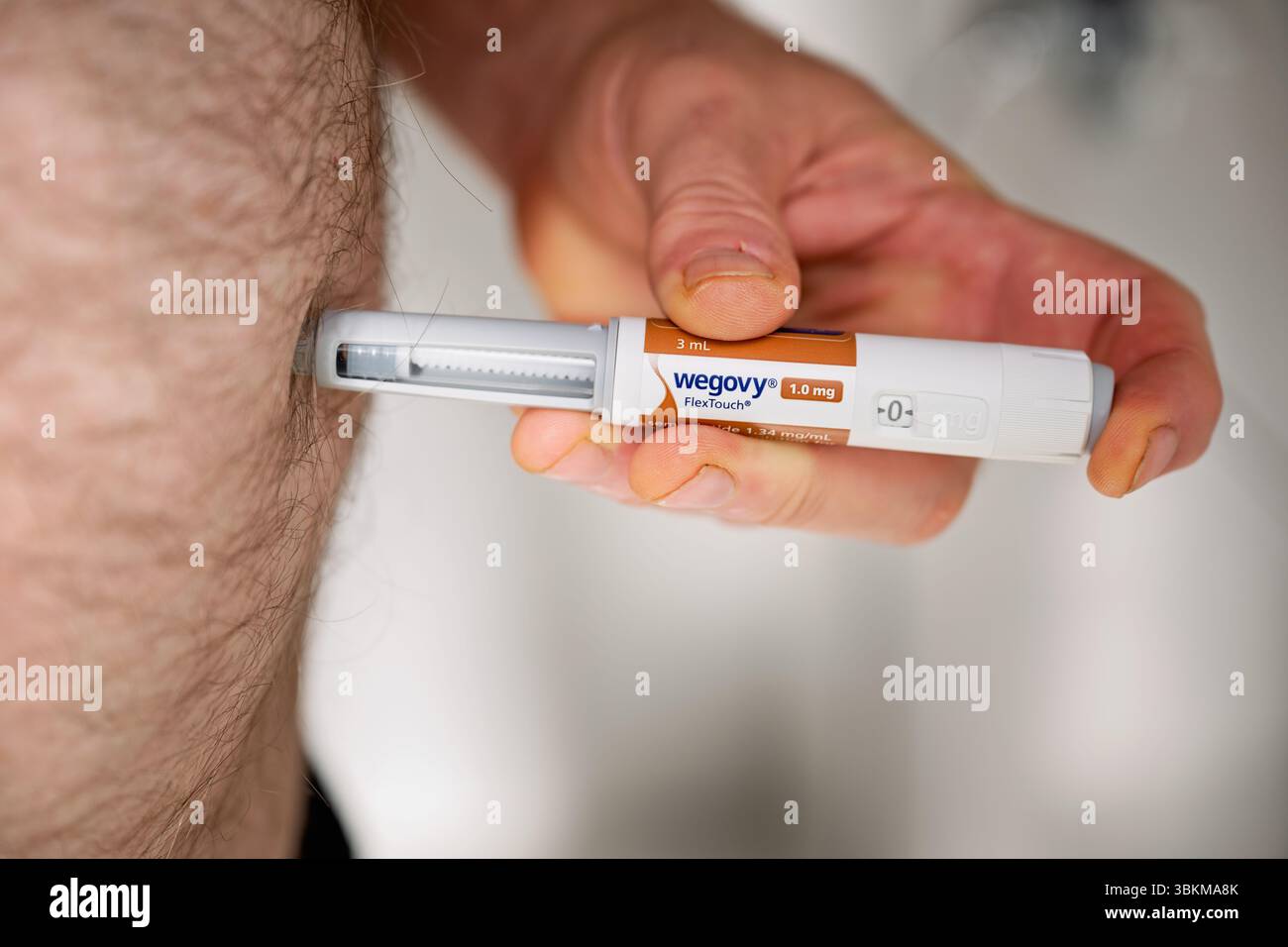 what size needle for semaglutide Wegovy needle hi-res stock photography and images