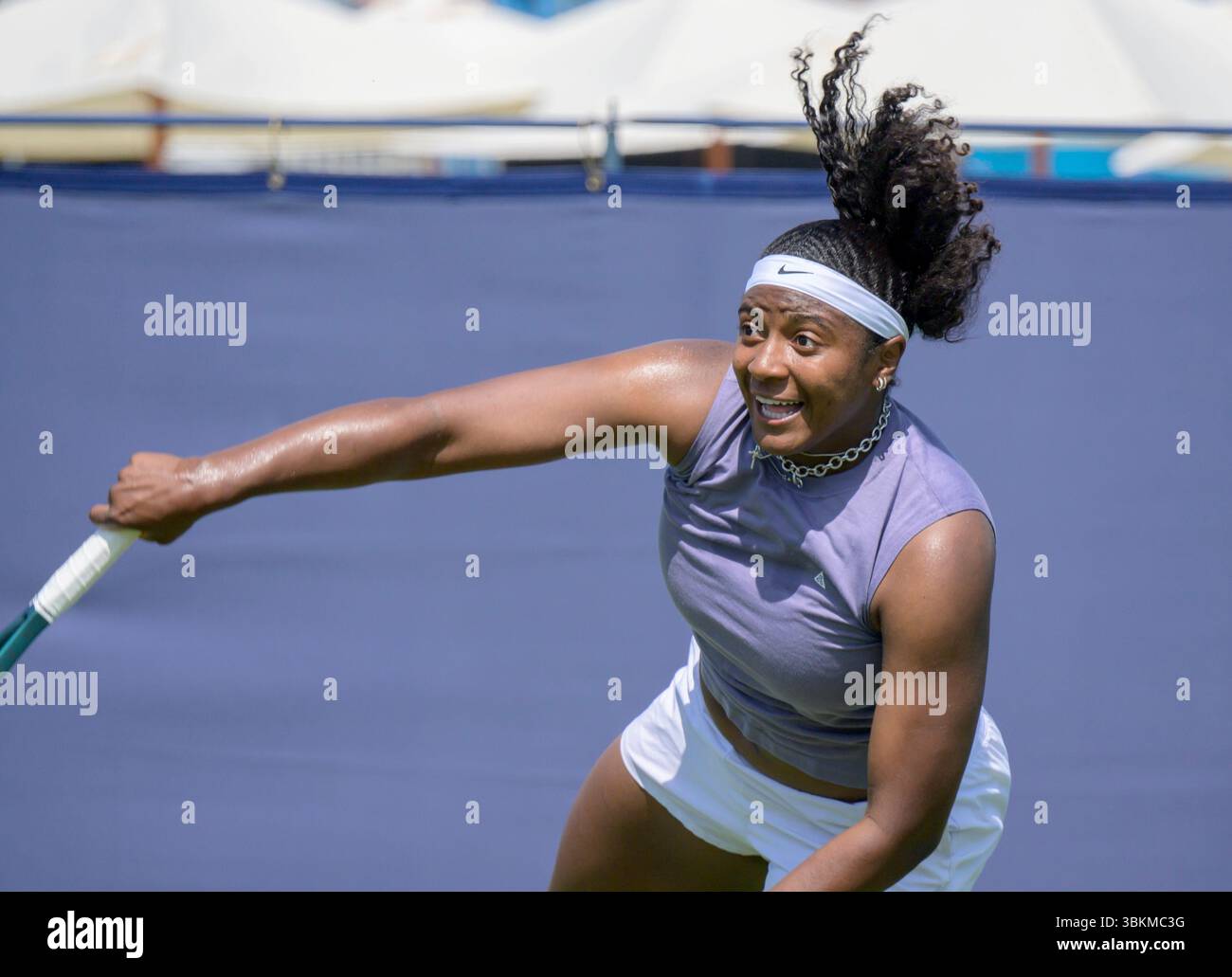 Hailey Baptiste (USA) playing in the first qualifying round for the Lexus Eastbourne Open, 21st June 2025 Stock Photo