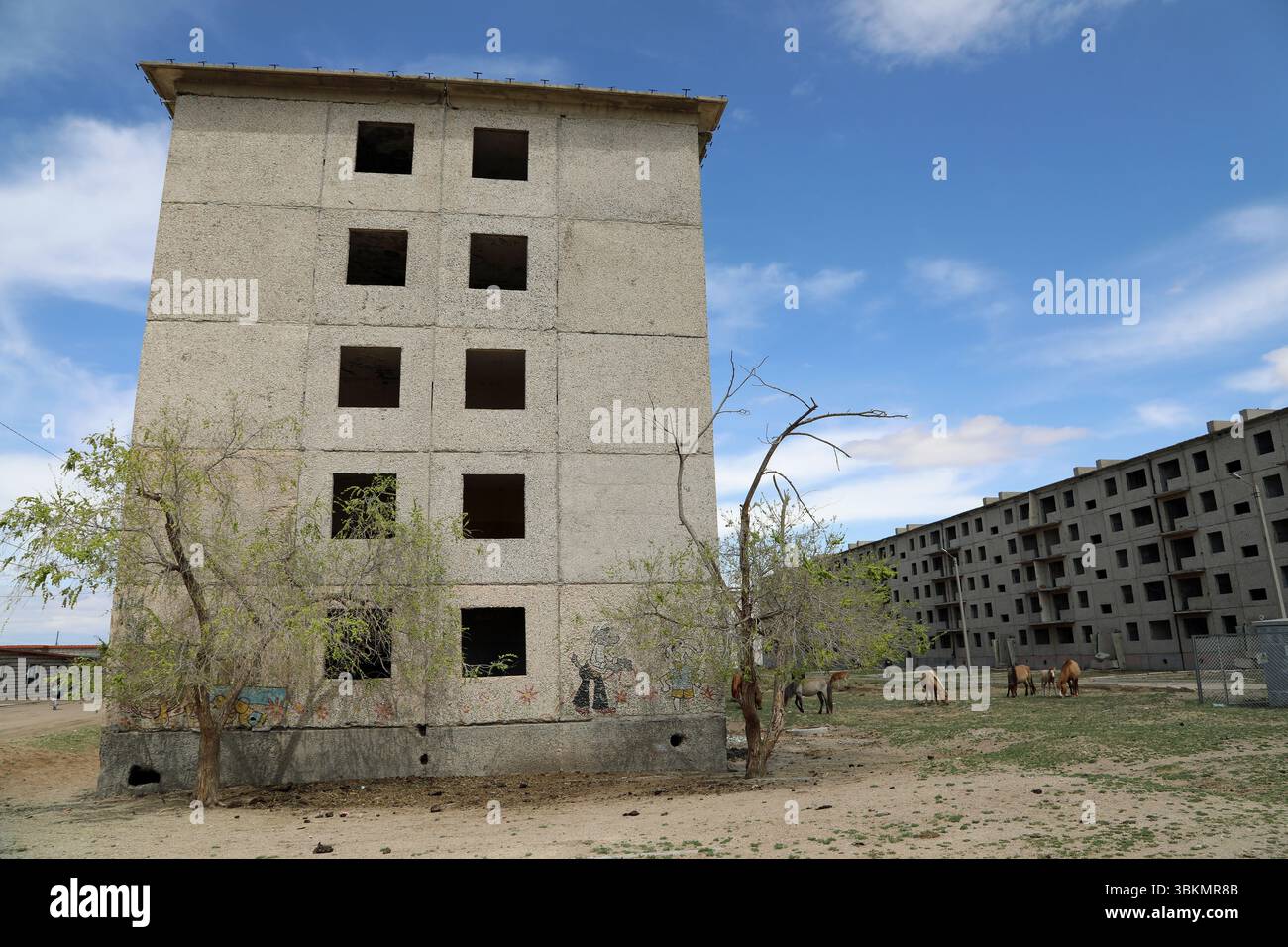 Soviet era architecture ruins hi-res stock photography and images - Alamy