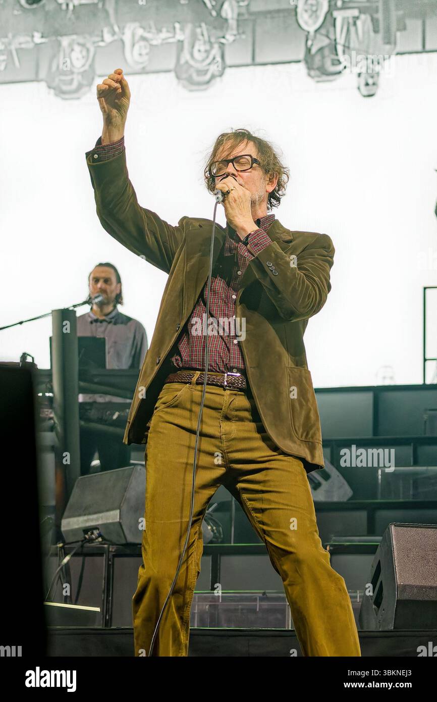 Manchester, UK. 21st June, 2025. Jarvis Cocker (lead vocalist ...