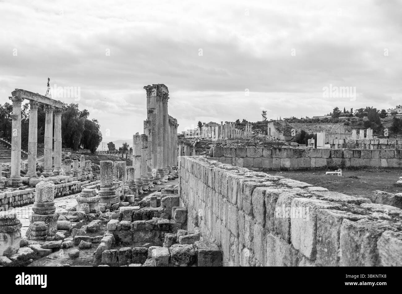 Large old building structure Black and White Stock Photos & Images - Alamy