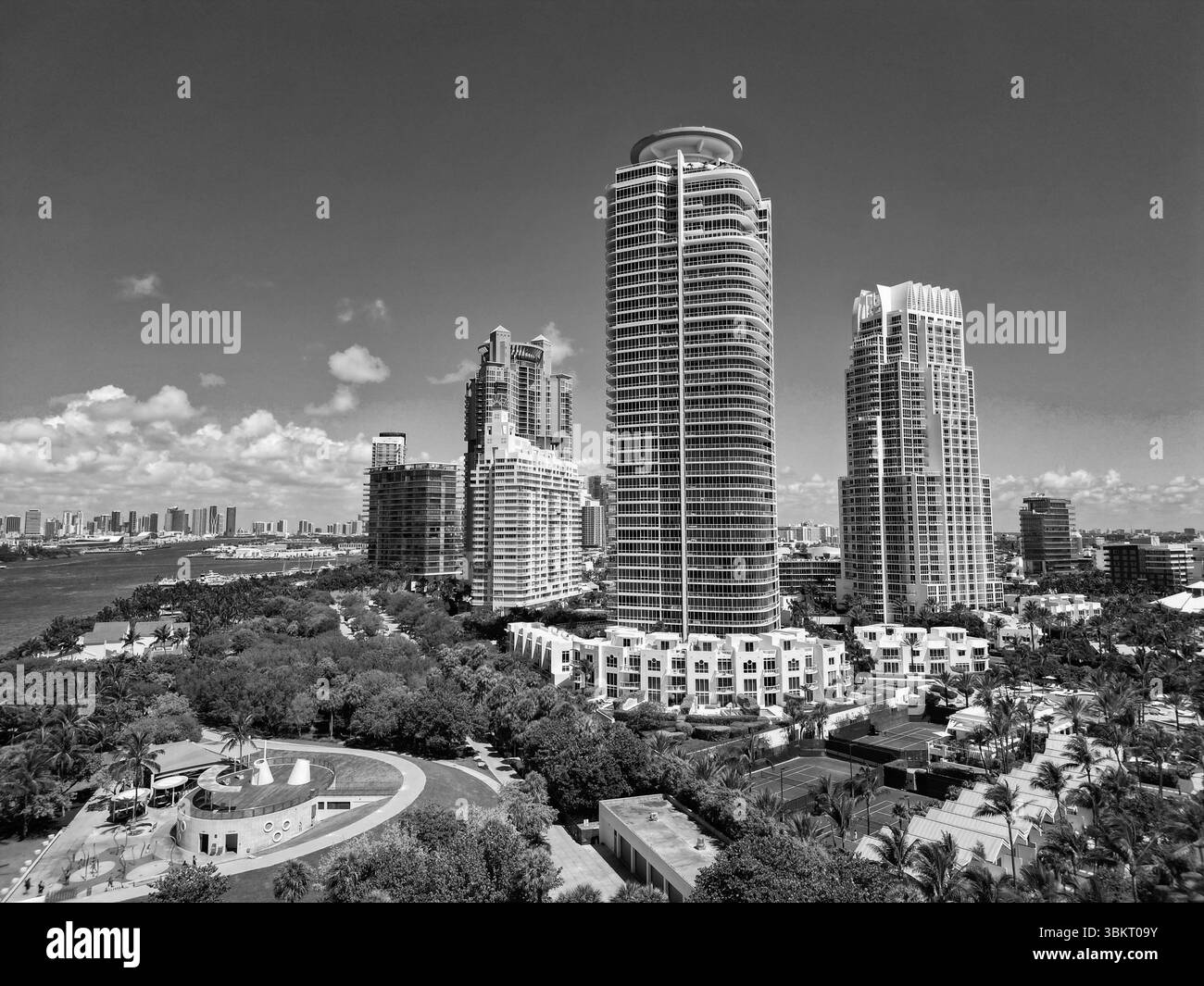 View marina biscayne bay Black and White Stock Photos Images Alamy