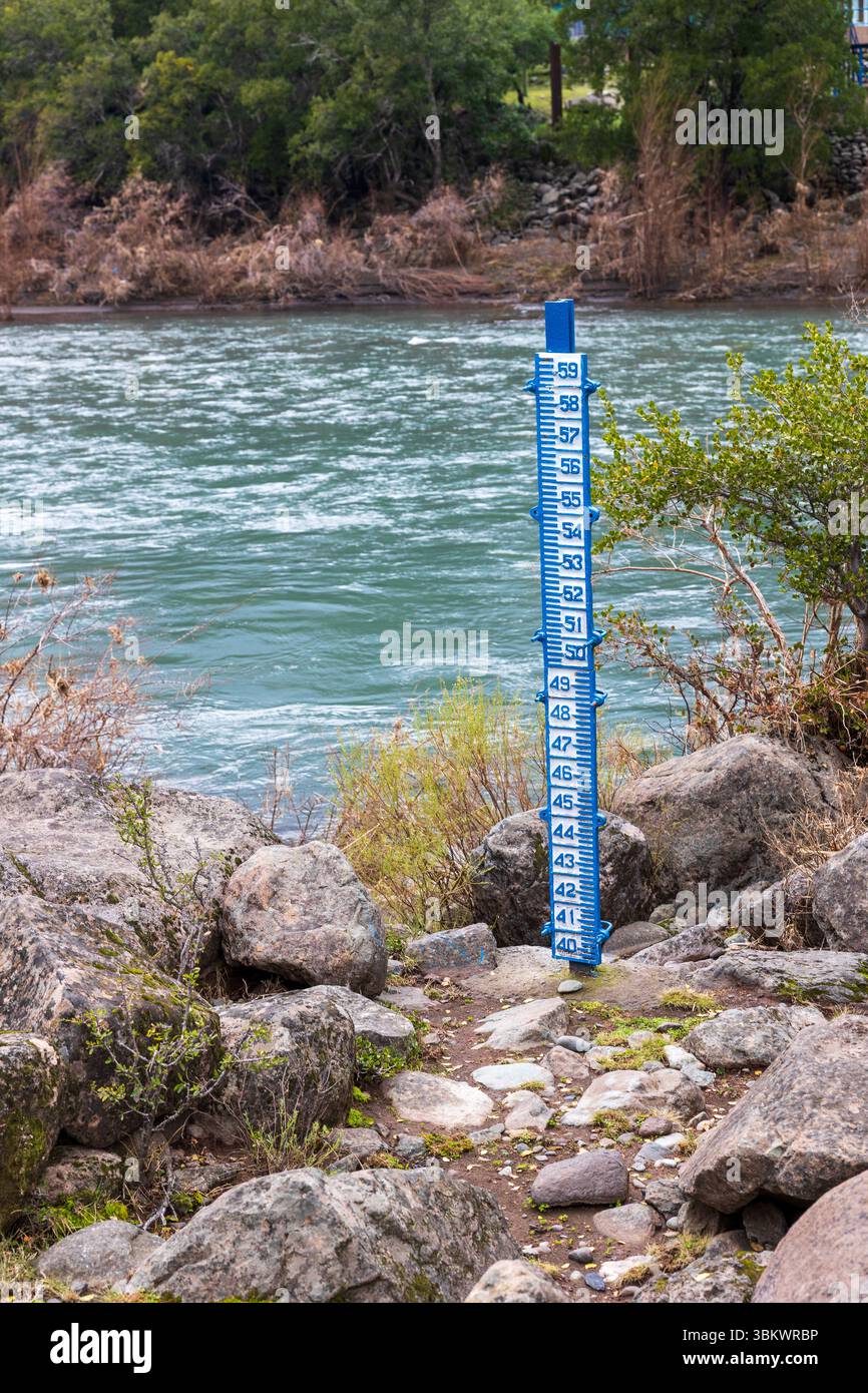 Water level gauge measures river depth for monitoring Stock Photo - Alamy