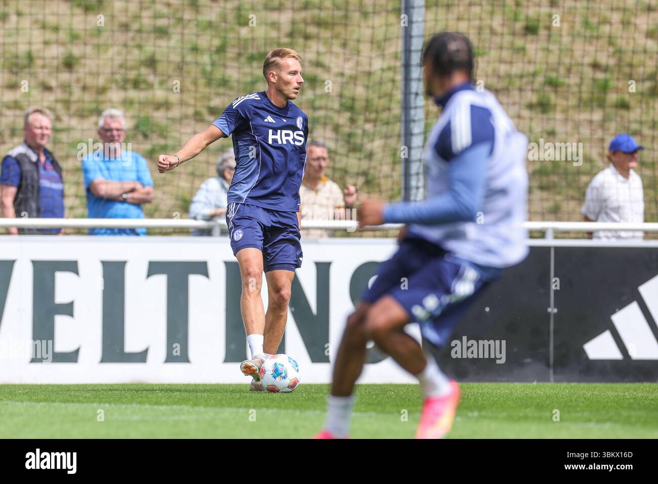 23.06.2025, Fussball, Saison 2025/2026, Training FC Schalke 04, Timo ...