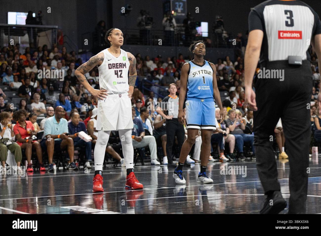 Chicago Sky take on Brittney Griner #42 and the Atlanta Dream at