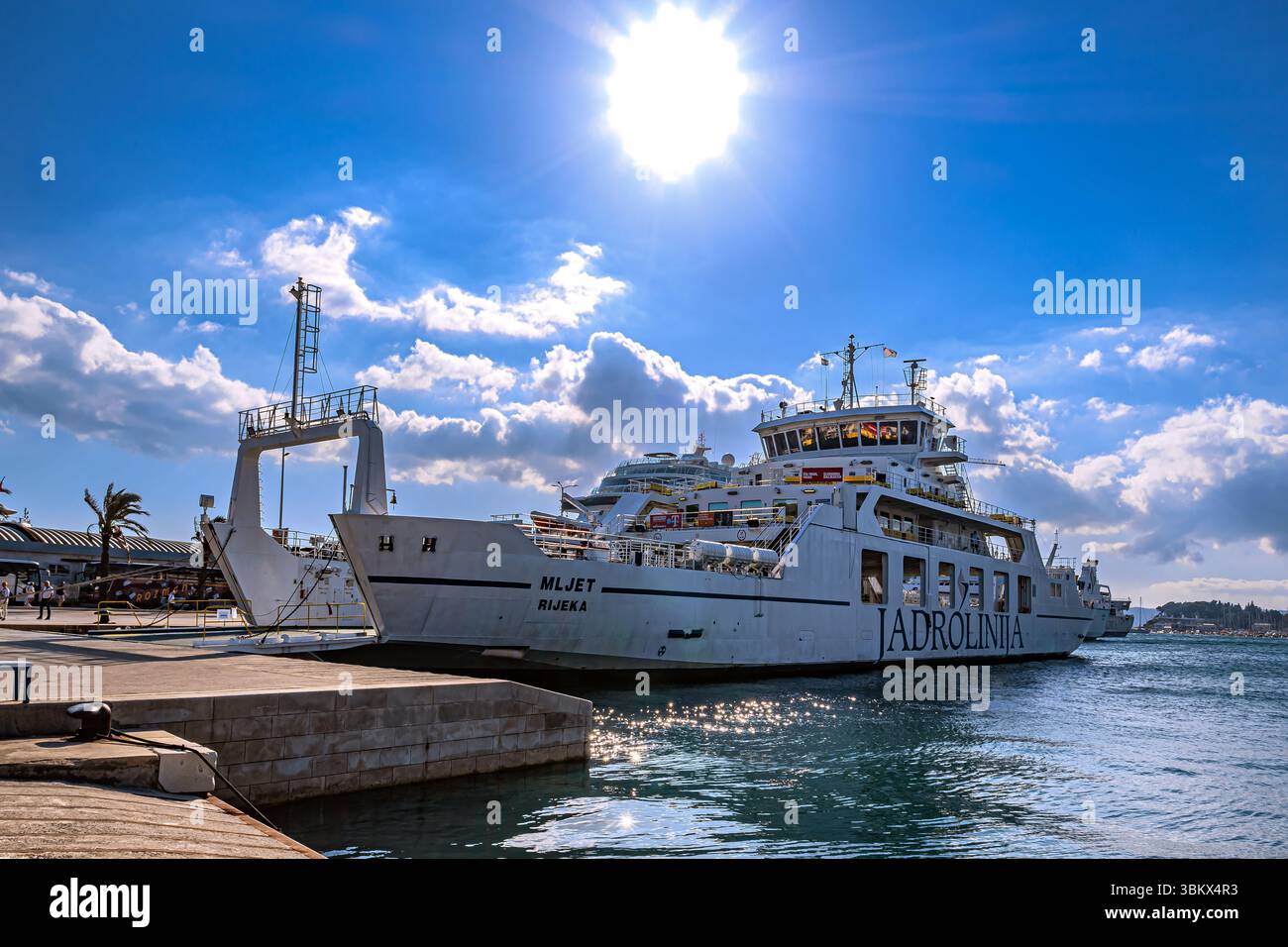 Croatia Jadrolinija Ferry Mljet In Split Stock Photo Alamy croatia-jadrolinija-ferry-mljet-in-split-stock-photo-alamy