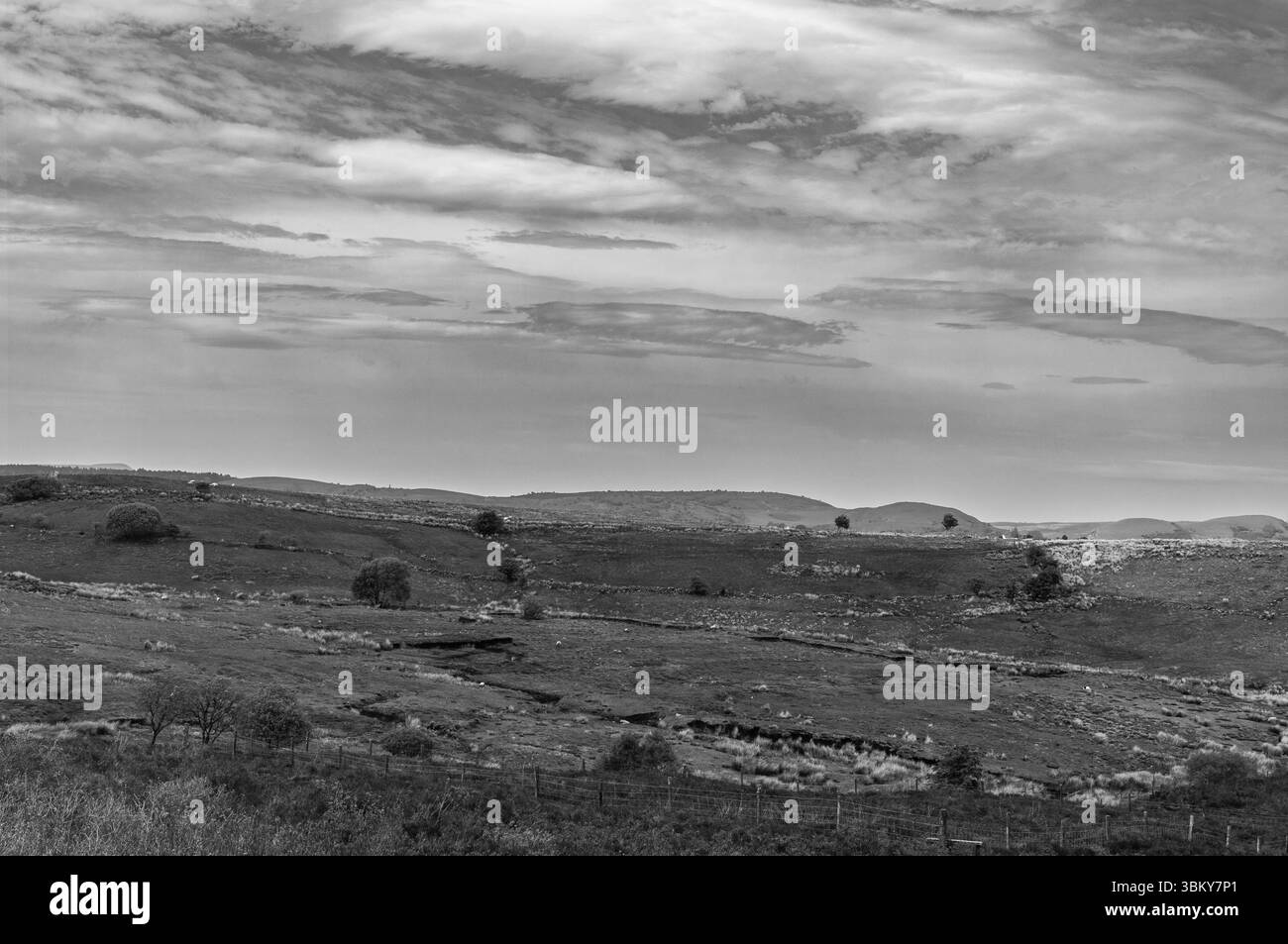 Image vast serene sky Black and White Stock Photos & Images - Alamy