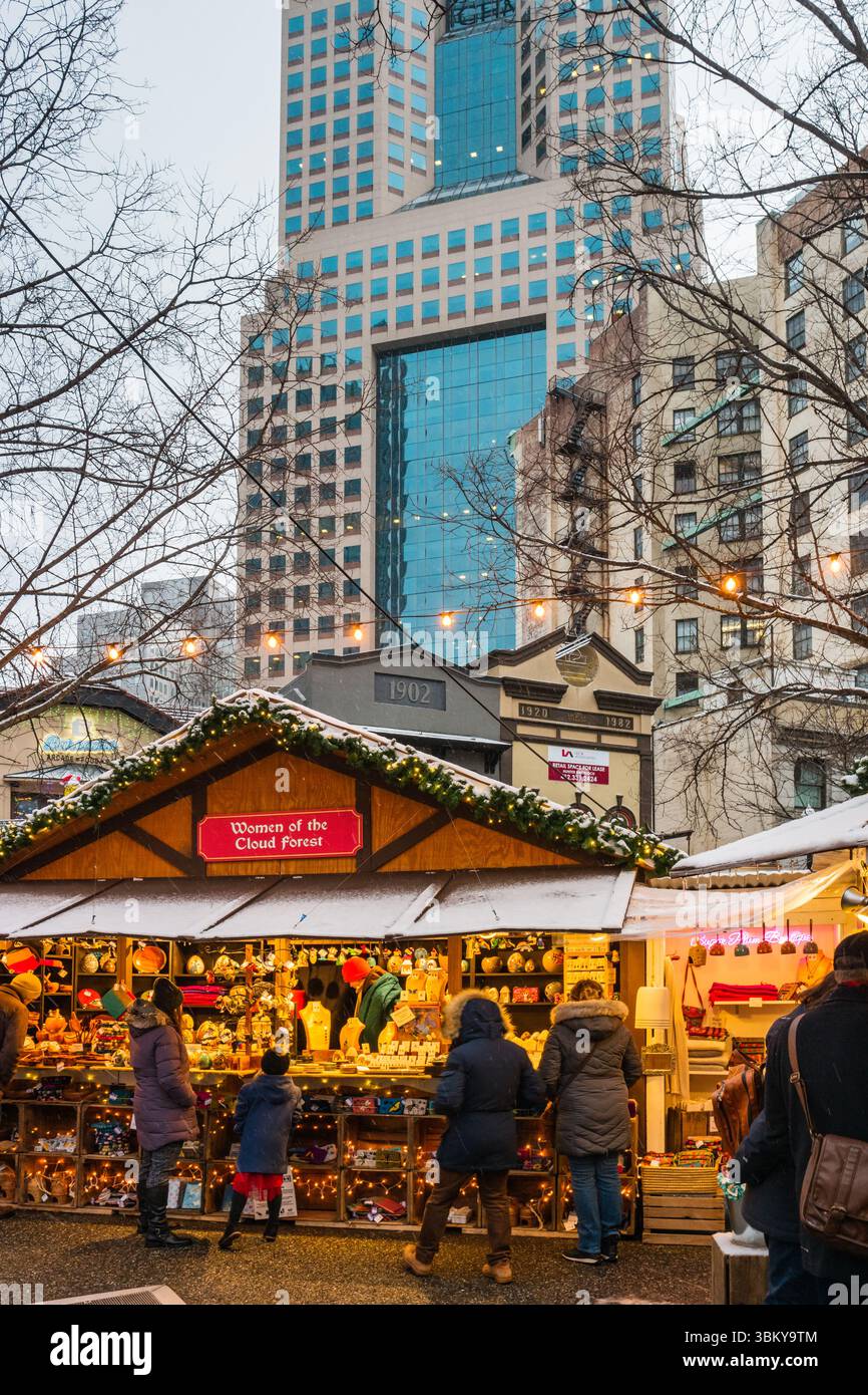 Christmas Market at Market Square in downtown Pittsburgh, Pennsylvania, USA. Stock Photo