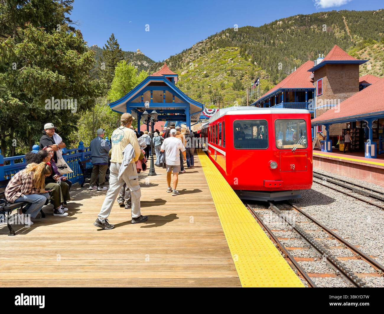 Manitou Springs, Colorado, USA - 21 May 2025: People catching a train on the Manitou and Pike's Peak Cog railway at the base railway station - Smartphone Captured Stock Image