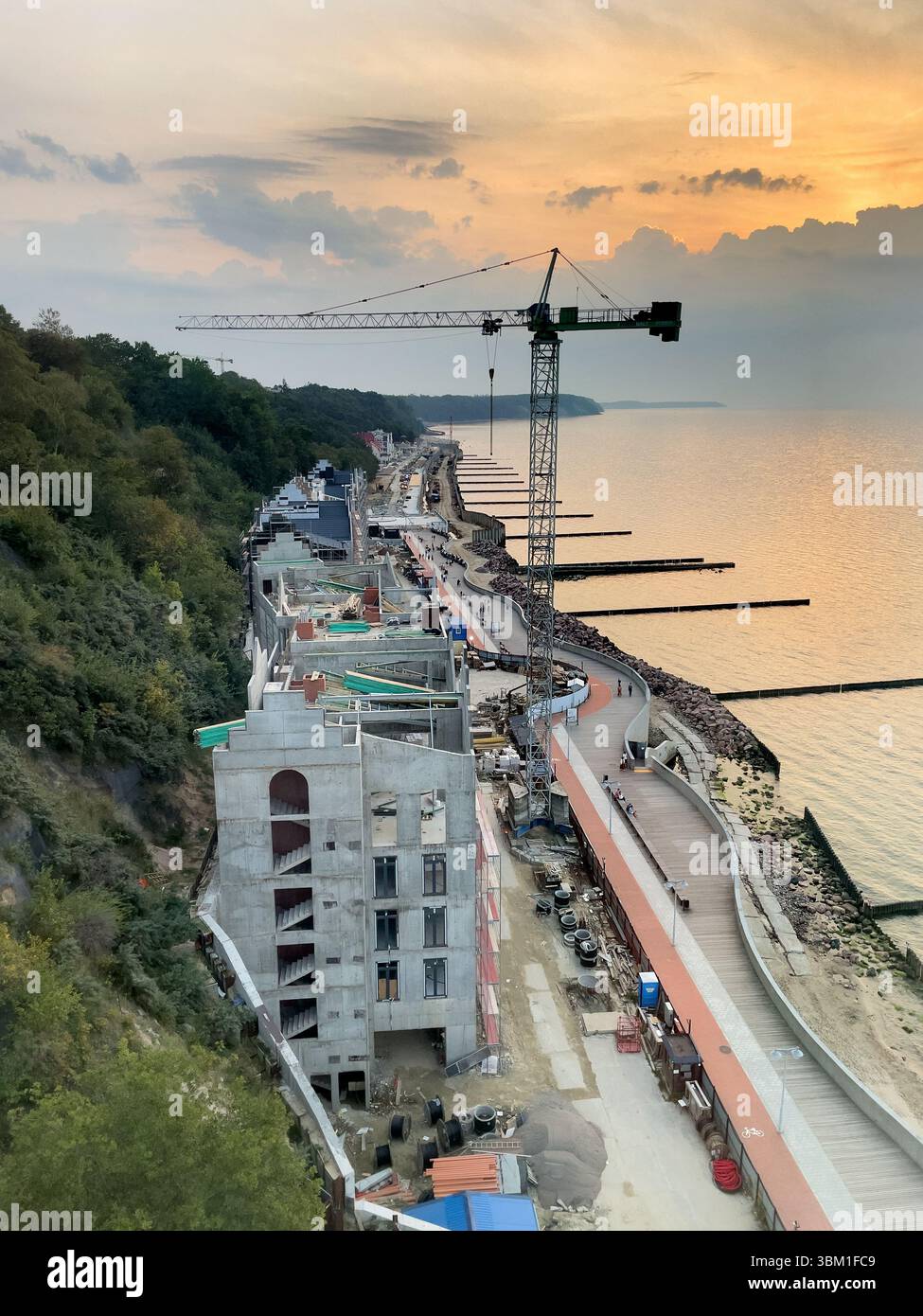 Men dushdan keyin etuk ayolni sikdim.