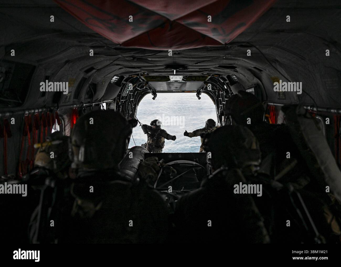 Soldiers assigned to U.S. Army’s 160th Special Operations Aviation ...