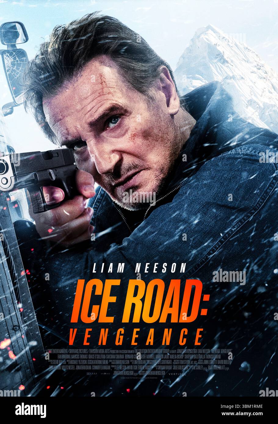 The ice road liam hi-res stock photography and images - Alamy
