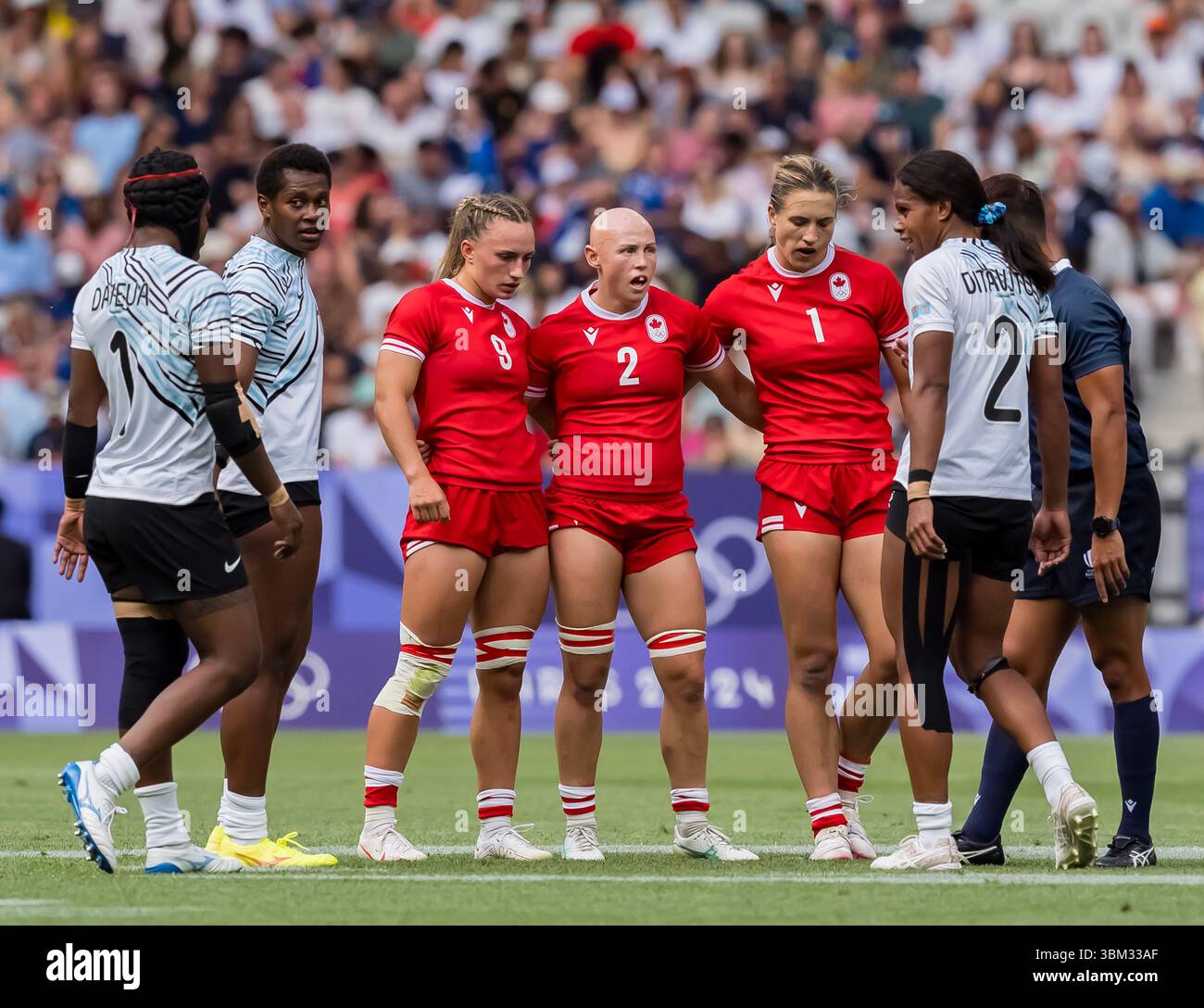 Canada back OLIVIA APPS (CAN) (2) competes in the Women's Rugby Sevens ...