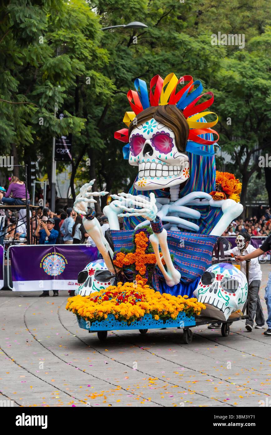 Mexican skulls during the Day of the Dead parade Stock Photo