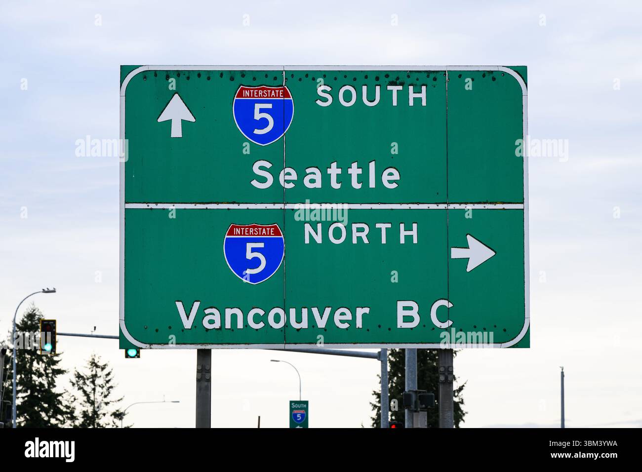 Interstate sign hi-res stock photography and images - Alamy
