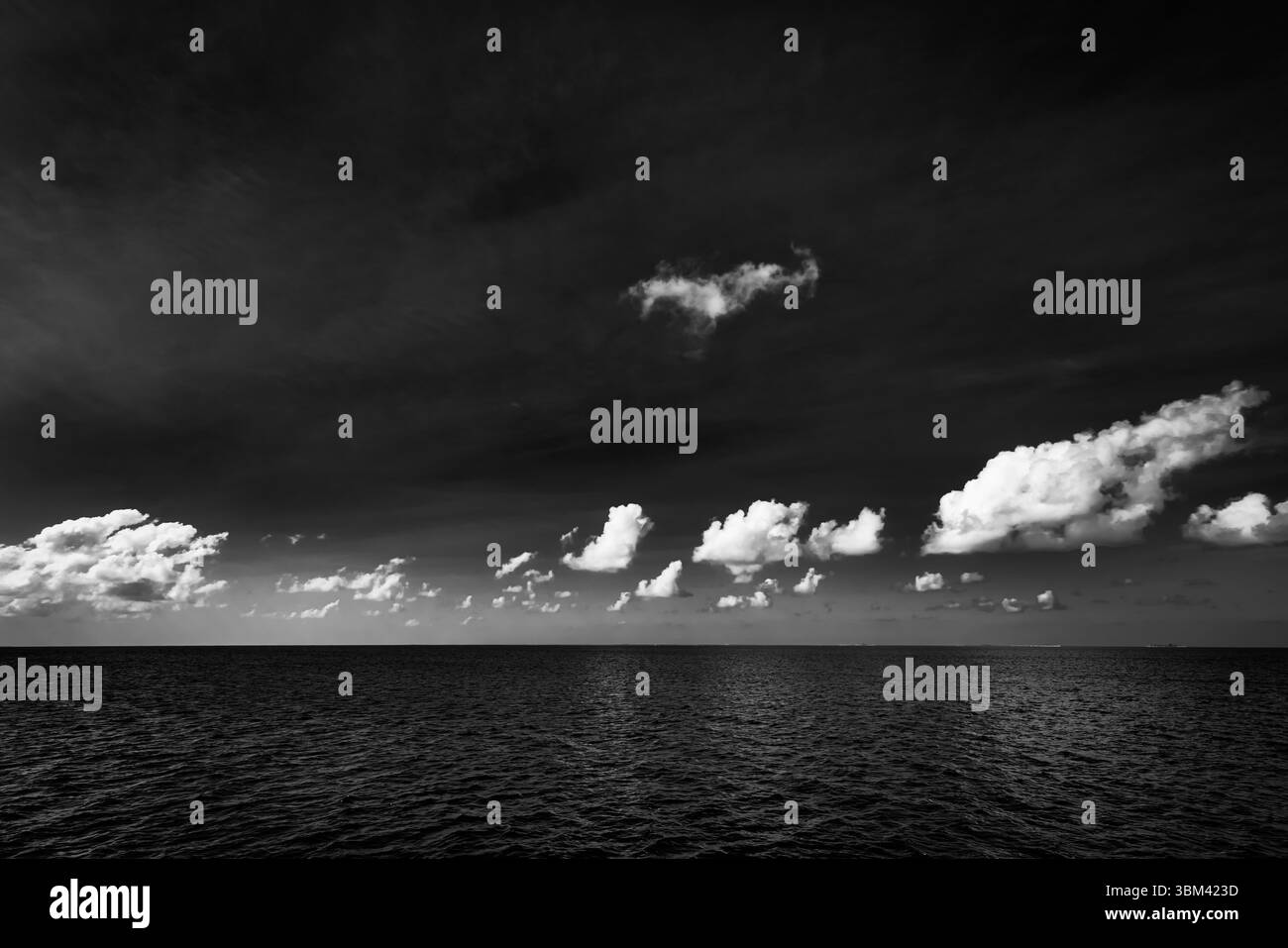 Minimalist coastal view Black and White Stock Photos & Images - Alamy