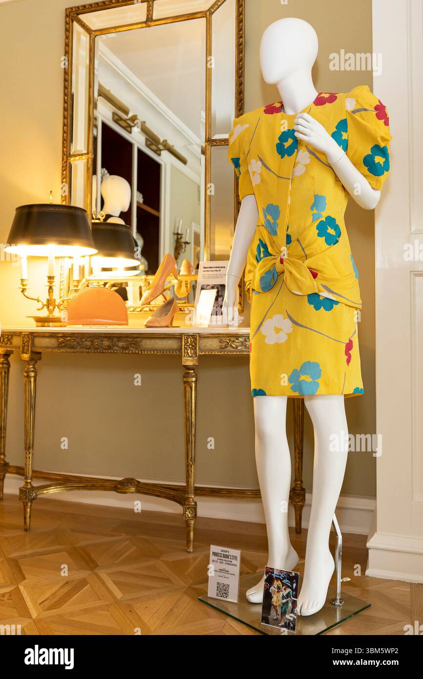 lady diana yellow dress Princess Diana's Best Fashion Moments of All Time