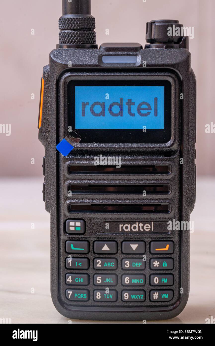digital amateur radio walkie talkie dual band VHF/UHF, Radtel RT 4D DMR ...