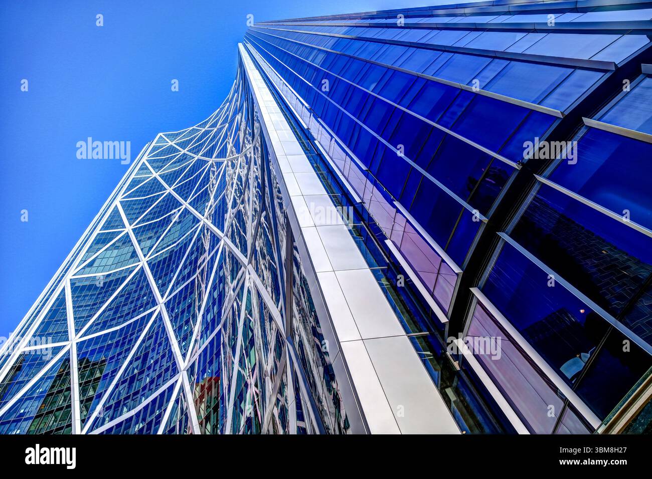 Architectural details bow tower hi-res stock photography and images - Alamy