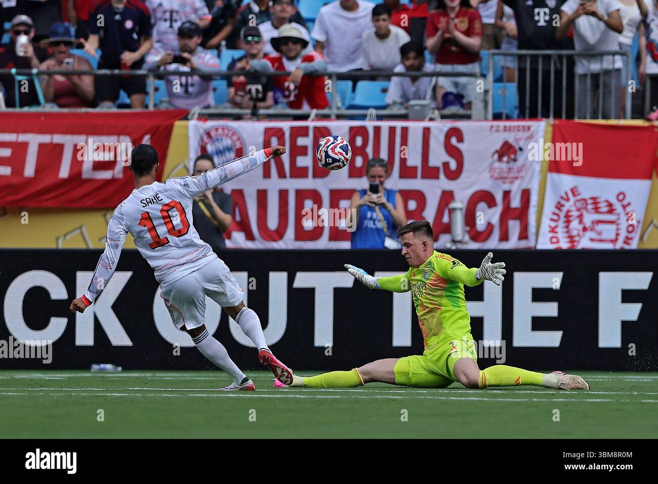 The Unbreakable Wall: How Anatoliy Trubin Has Transformed Benfica's Defense