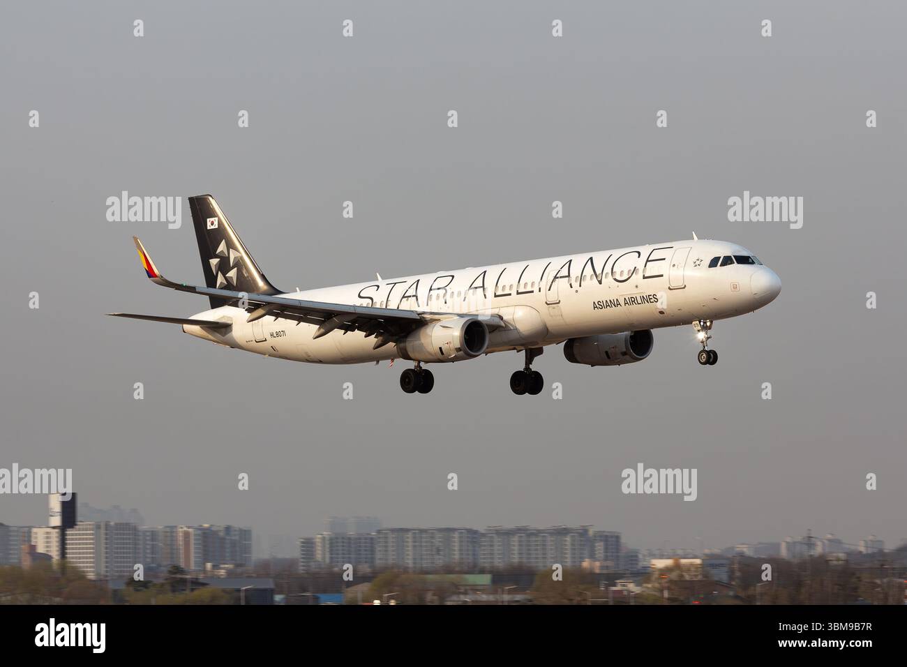 Asiana Airbus A321 