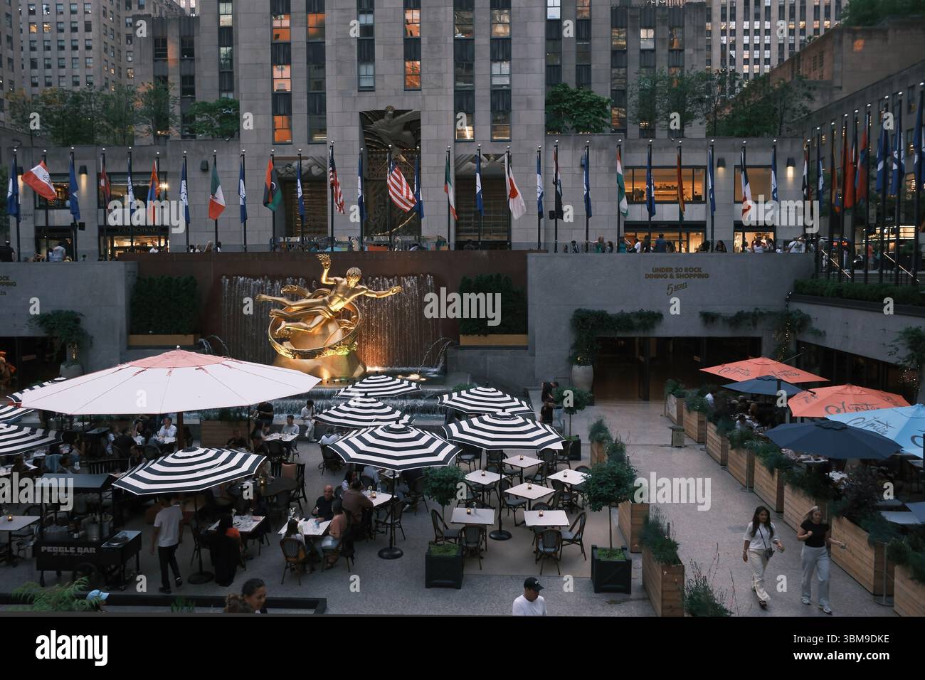 Rockefeller Center - New-York City, June 2025 Stock Photo - Alamy