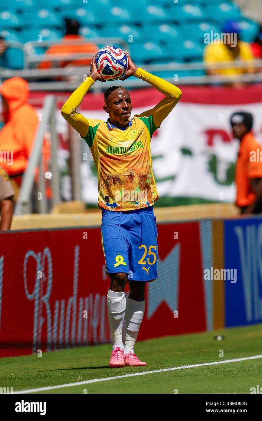 miami-gardens-fl-june-25-mamelodi-sundowns-defender-khuliso-mudau