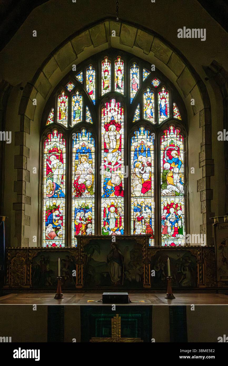 Chancel altar st marys church hi-res stock photography and images - Alamy