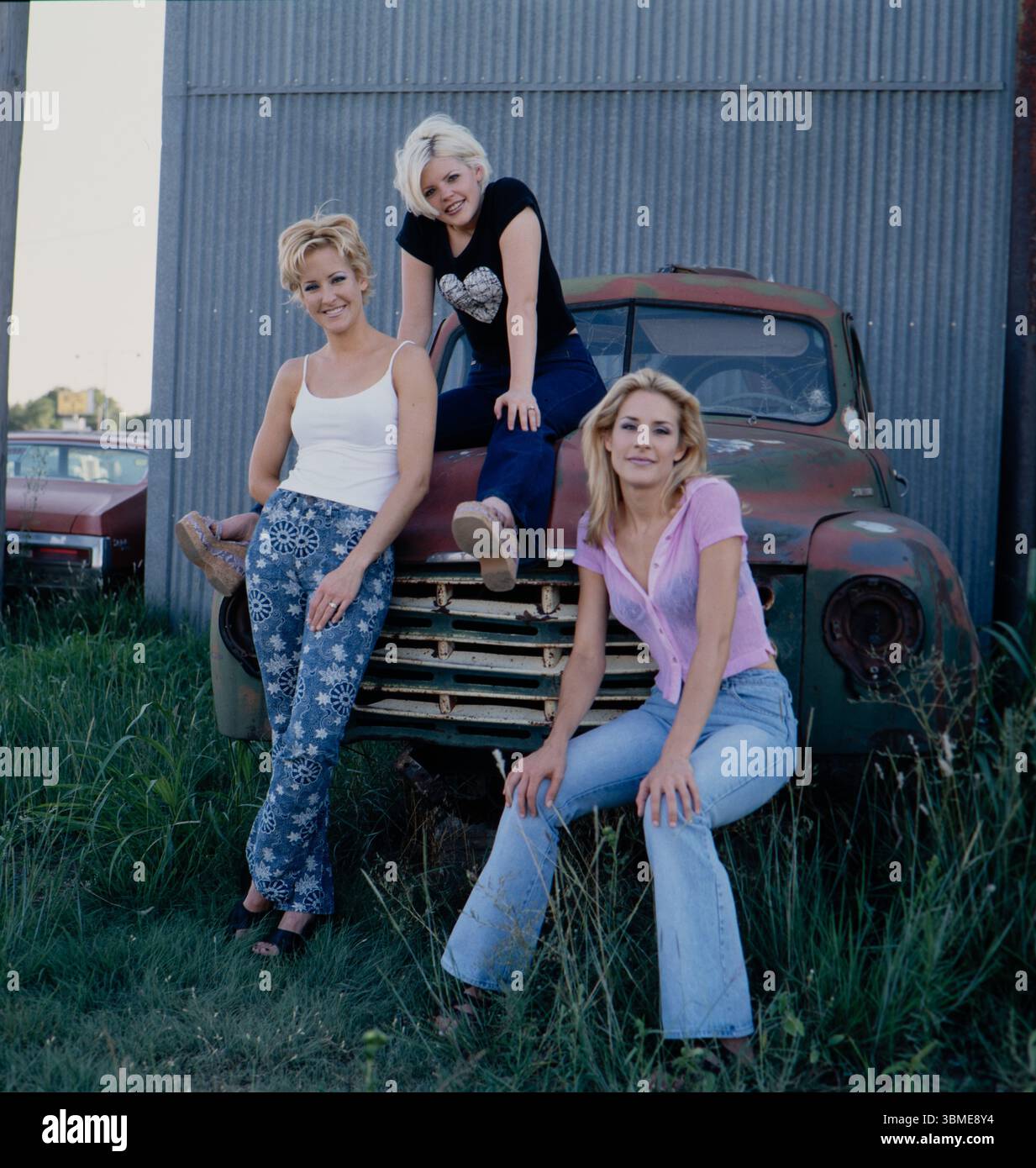 Dixie chicks 1998 hi-res stock photography and images - Alamy