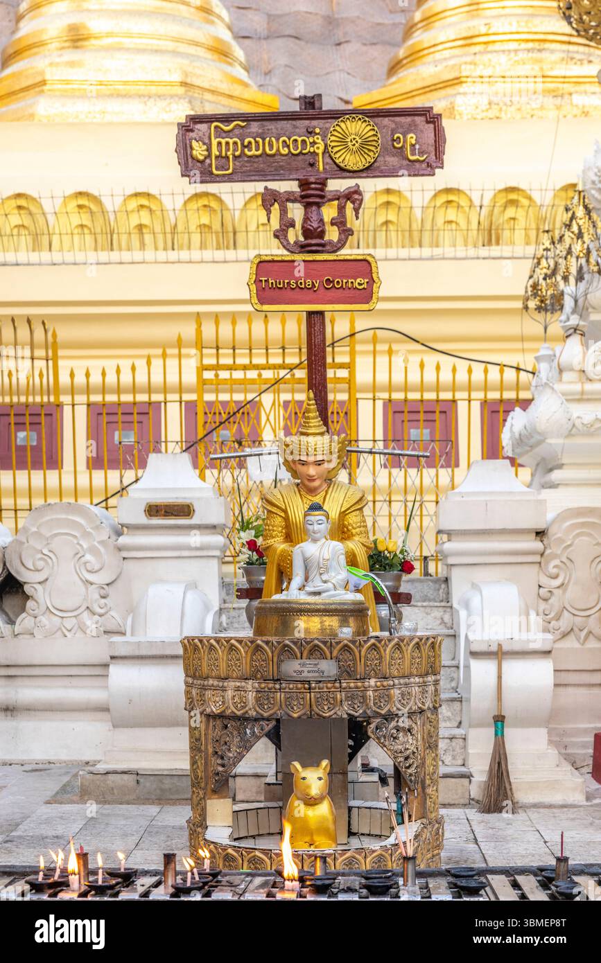 Myanmar, Burma, Yangon, Rangun, Shwedagon Pagoda. Stock Photo