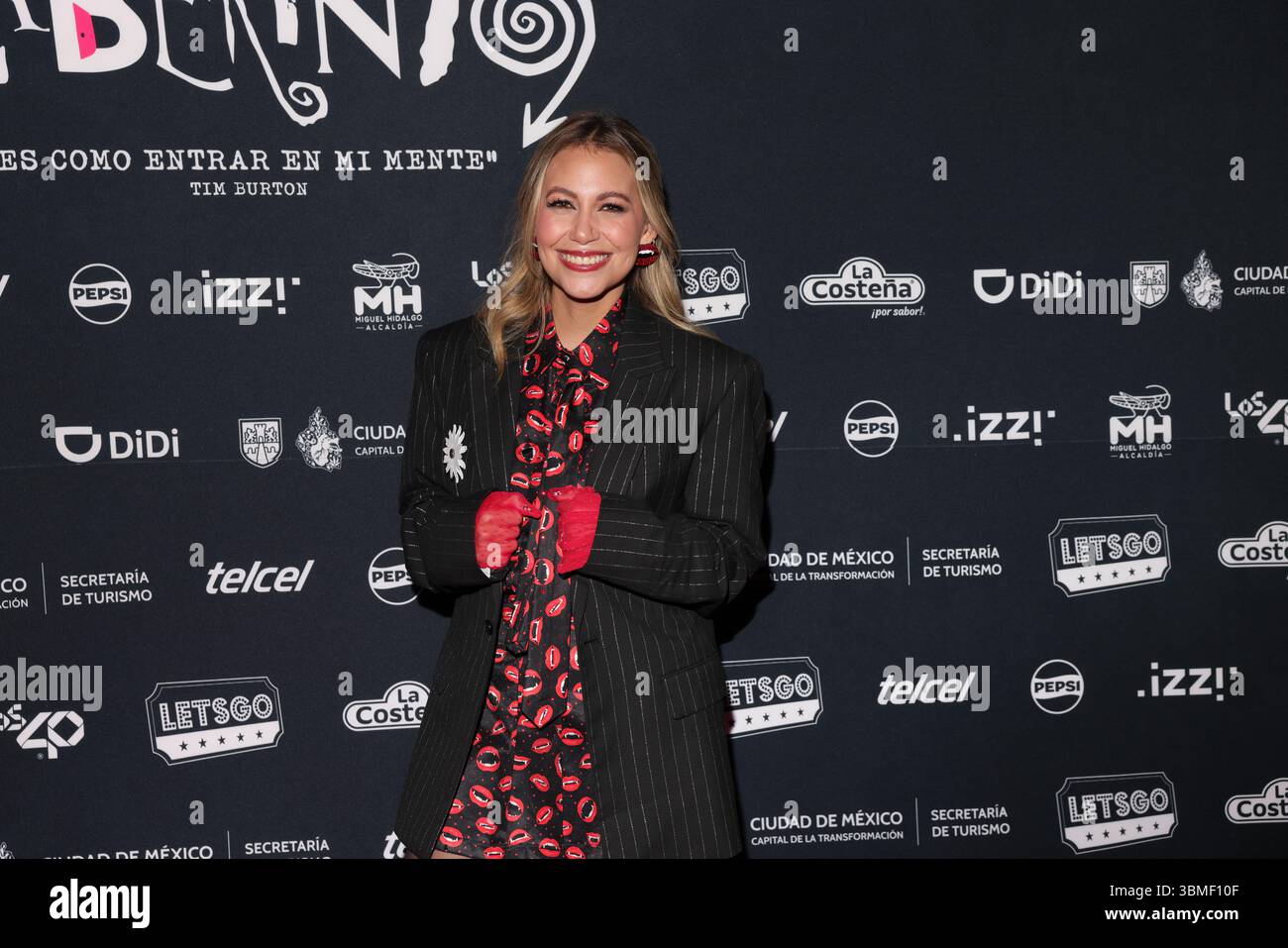 Mexico City Mexico 25th June 2025 Gaby Cam Attends The Red Carpet 