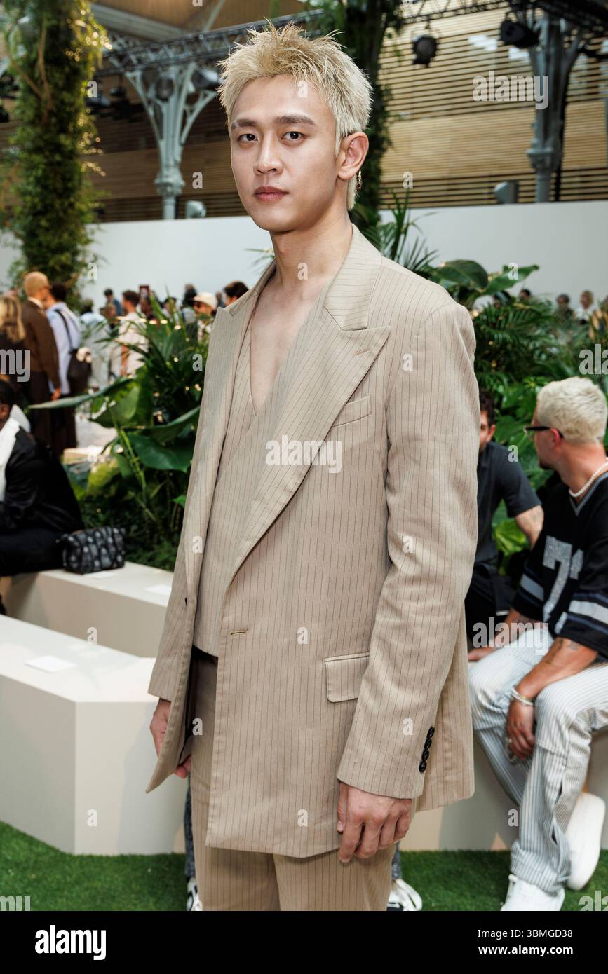 Kang Ha Neul Attends AMIRI Spring Summer 2026 Runway During Paris Kang Ha Neul Attends Amiri Spring Summer 2026 Runway During Paris Fashion Week Menswear On June 2025 Paris France 26062025 3BMGD38 