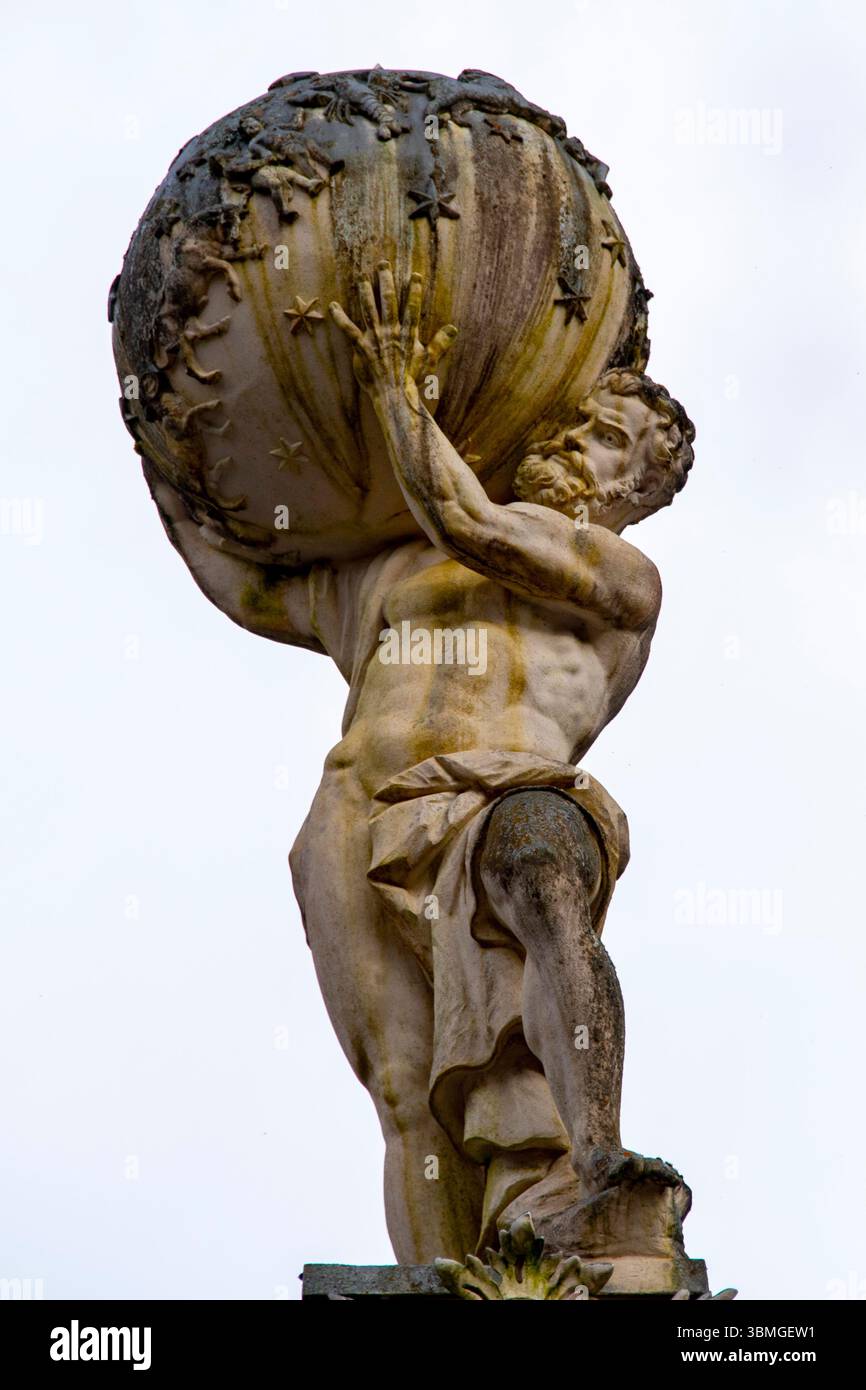 Statue of atlas holding globe hi-res stock photography and images - Alamy
