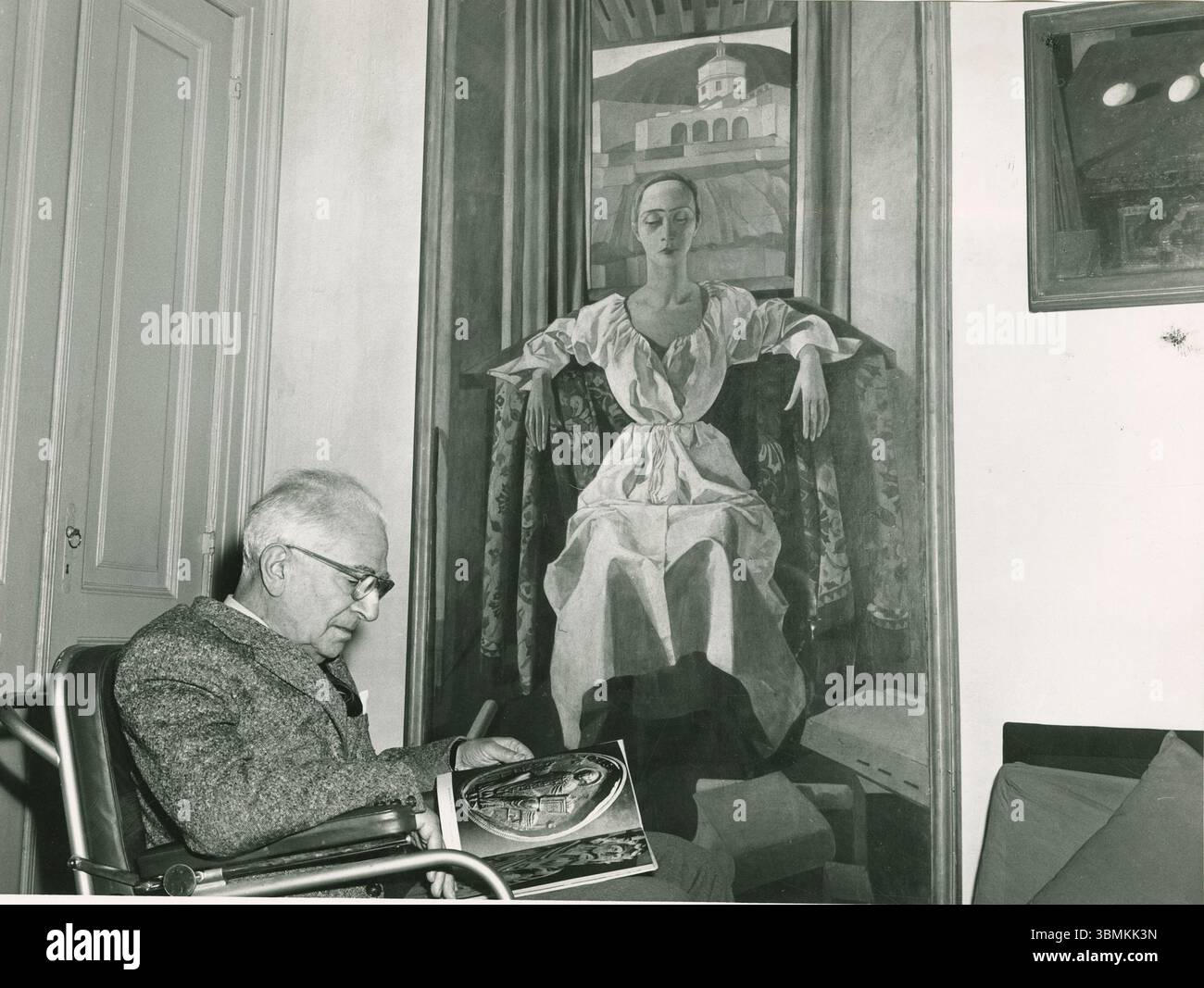 The Italian painter Felice Casorati in his home in Turin. At the center ...