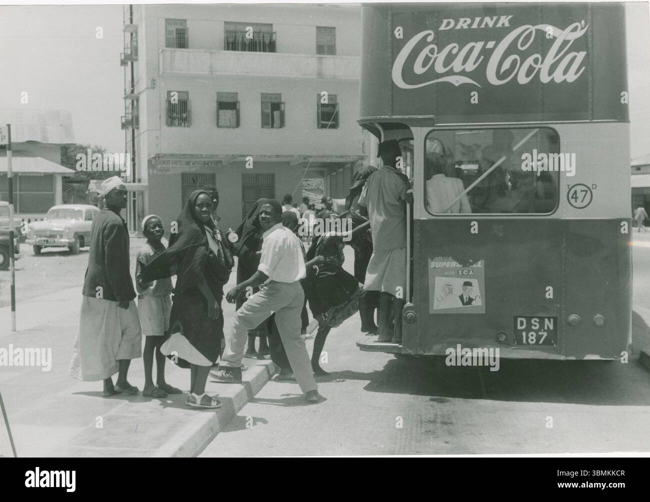 1950s london bus hi-res stock photography and images - Alamy