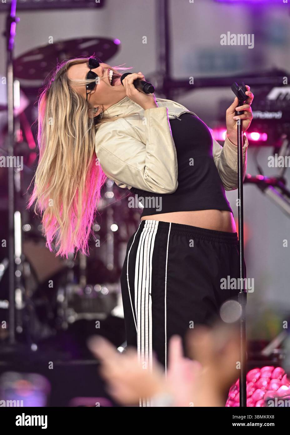 Erin Rapp Renee rapp concert hi-res stock photography and images - Alamy
