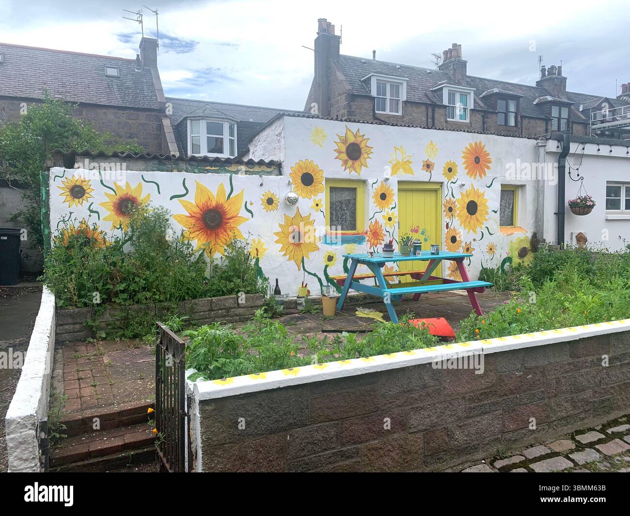 Aberdeen Scotland fishermen's houses fisherman view views garden gardens nice looking pretty outside front building buildings old fence fenced - Smartphone Captured Stock Image